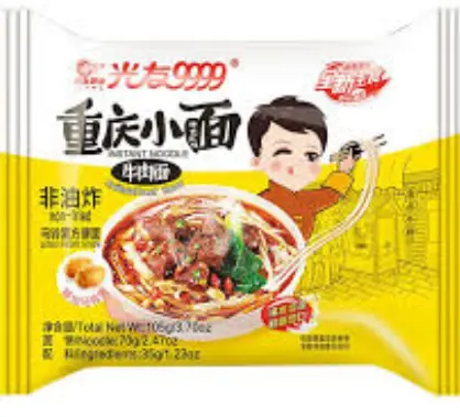 مكرونة سريعة التحضير من تشونغتشينغ كيس - لحم بقري صناعي 105 جم 